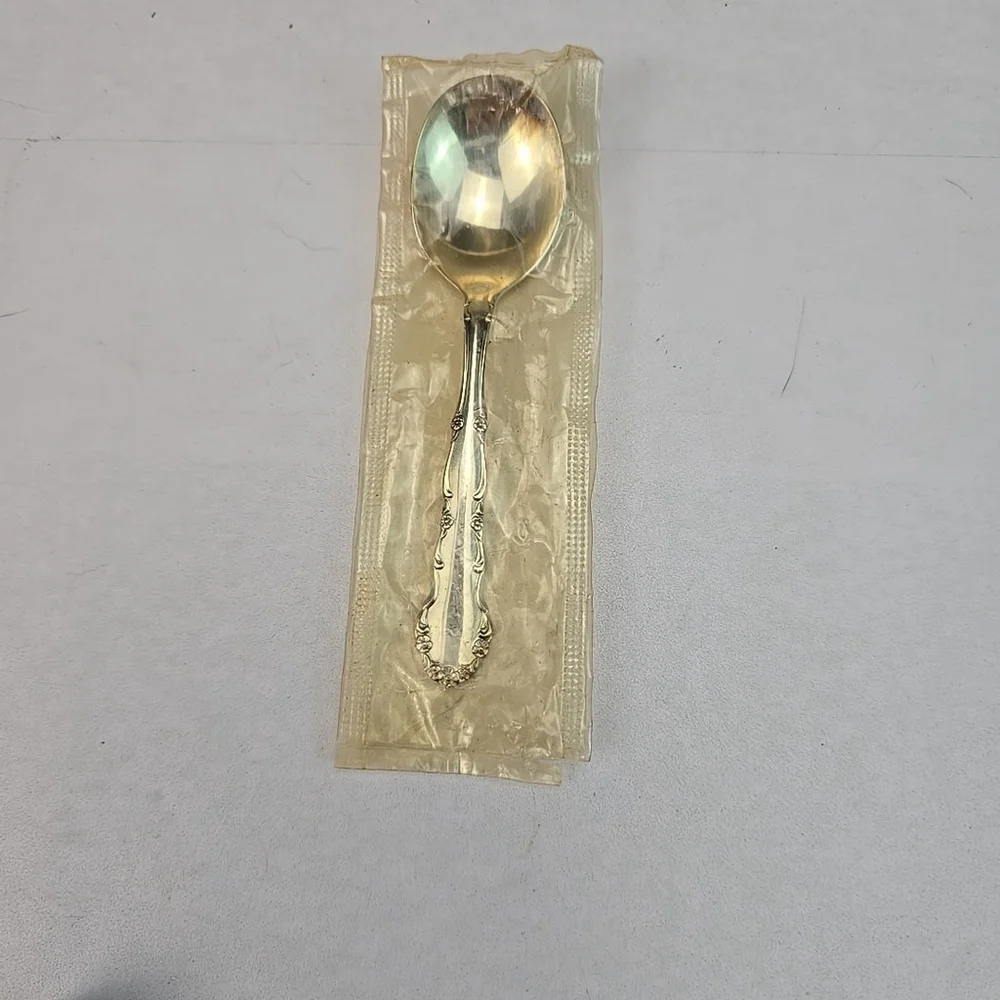 Vintage WM. A. Rogers / Oneida LTD Silverplate Child Toddler Spoon & Baby Spoon